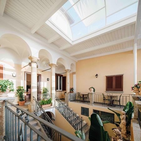 Le Corti - Dimora Storica Bed & Breakfast Polistena Eksteriør bilde
