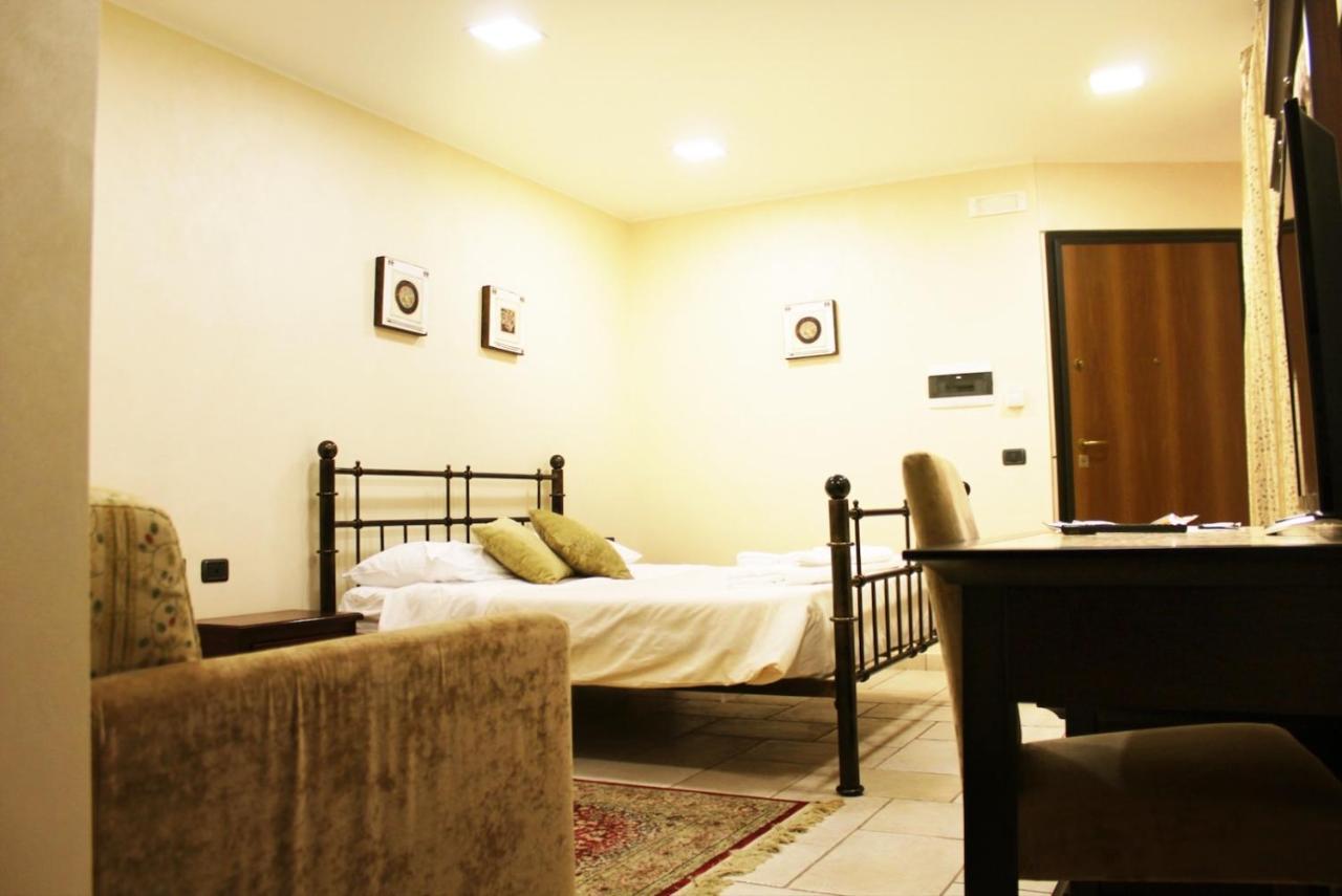 Le Corti - Dimora Storica Bed & Breakfast Polistena Eksteriør bilde